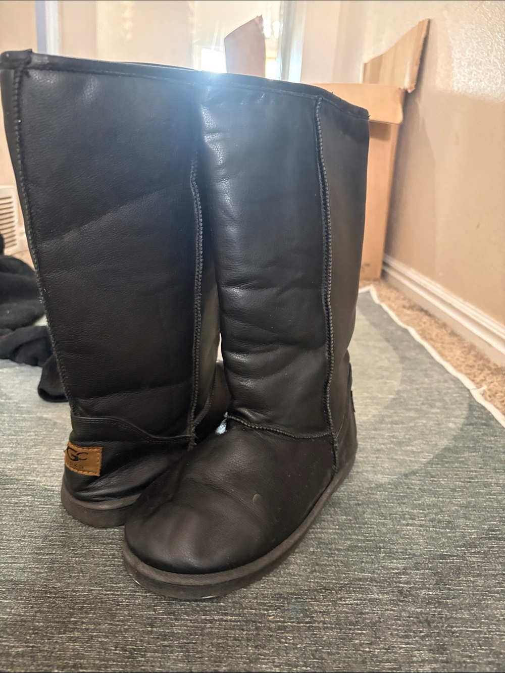 UGG Black Leather Tall Women's Boots very cute ✨ fall winter season uggs